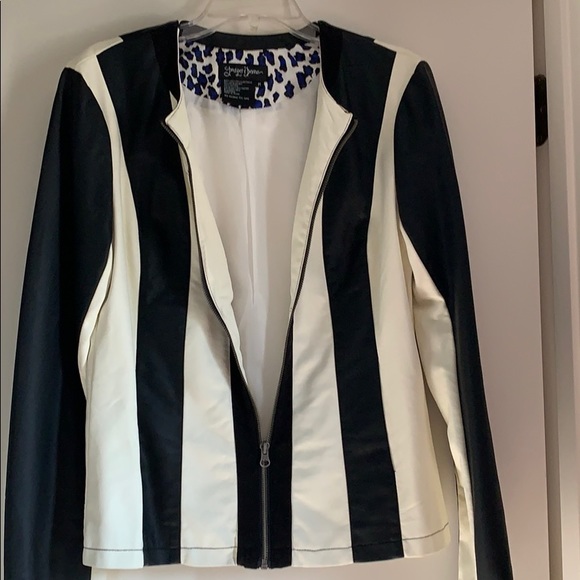 Jacket - Picture 3 of 5